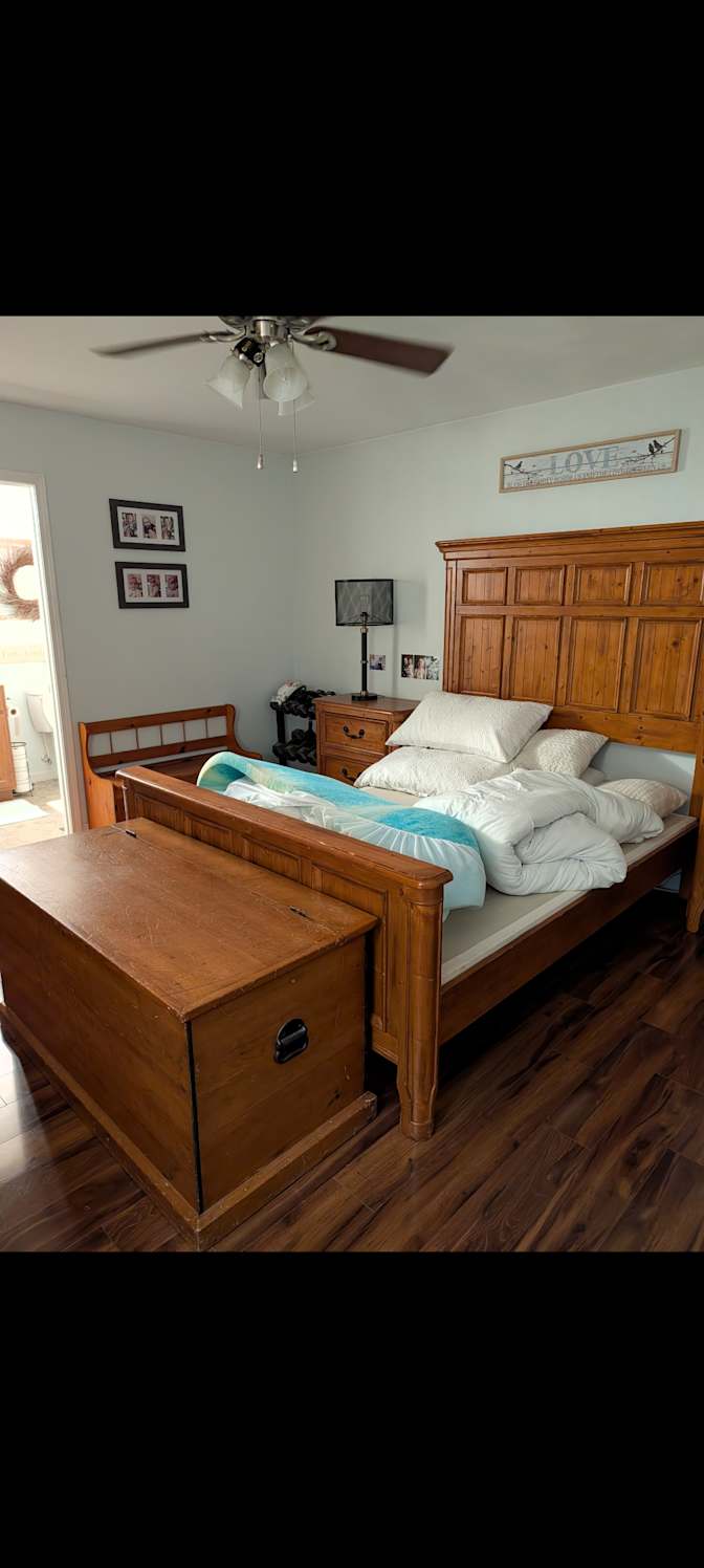 phillip morris's room