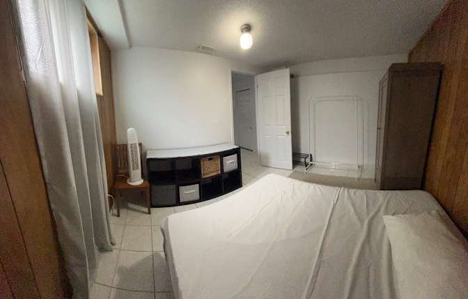 Lisa's room