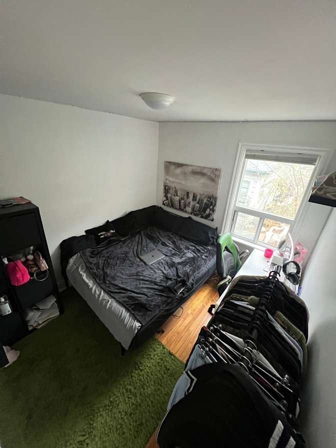 Achilles's room