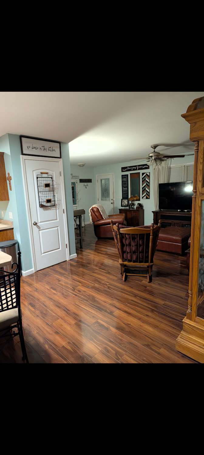 phillip morris's room