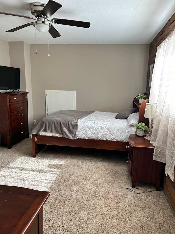 Sara's room