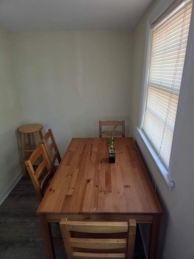 Jon's room