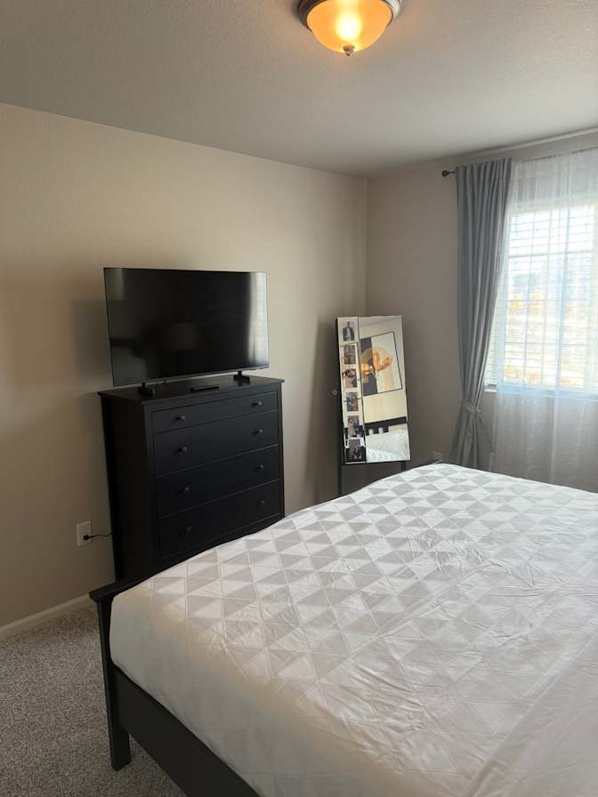 Ali's room