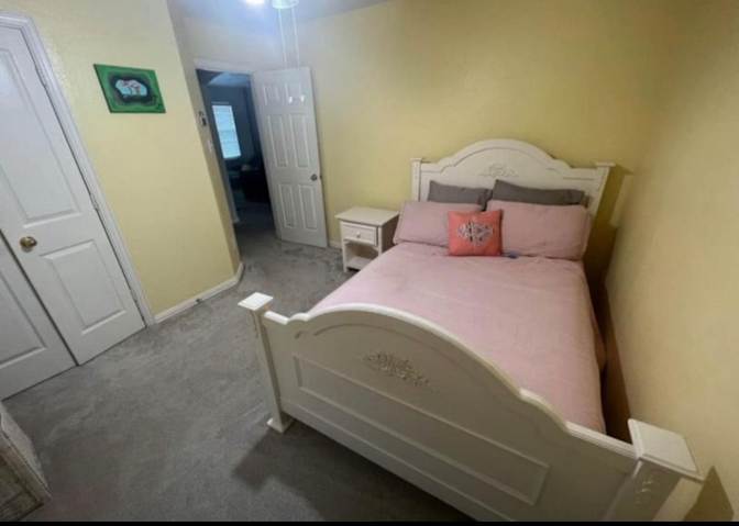 Naila's room