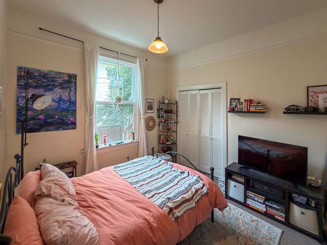 Jasmine's room
