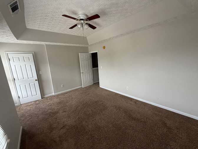 Alcove Rooms's room
