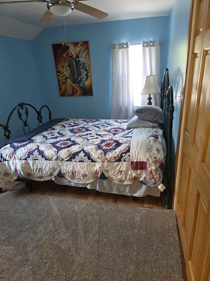 Susan Thorsteinson's room