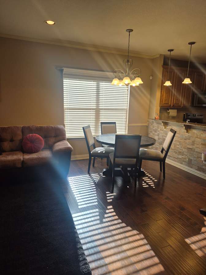 Dee's room