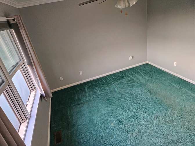 Debra L Kudrycki's room
