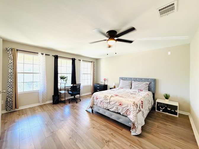 Vivian's room