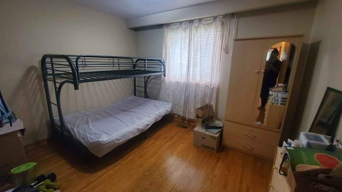 Pal Hgnis's room