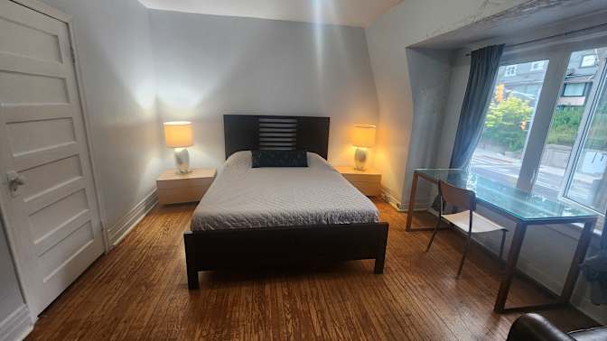 Laure's room