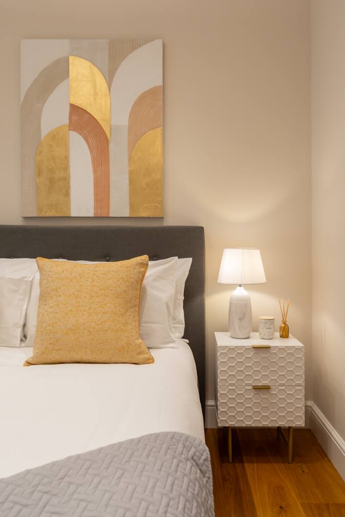 SSB Properties Management's room