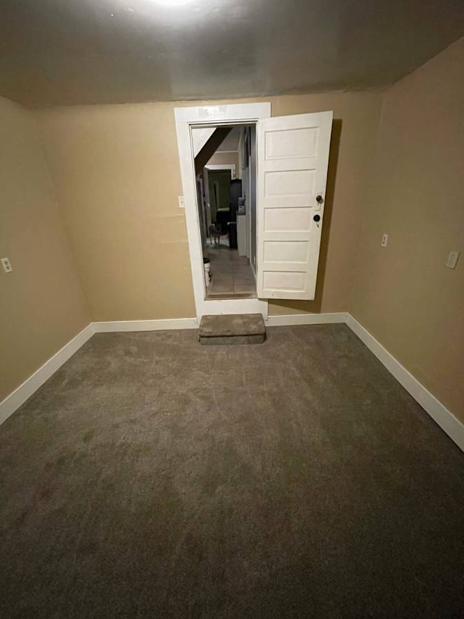 Max's room