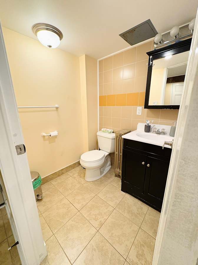 VH Rentals's room