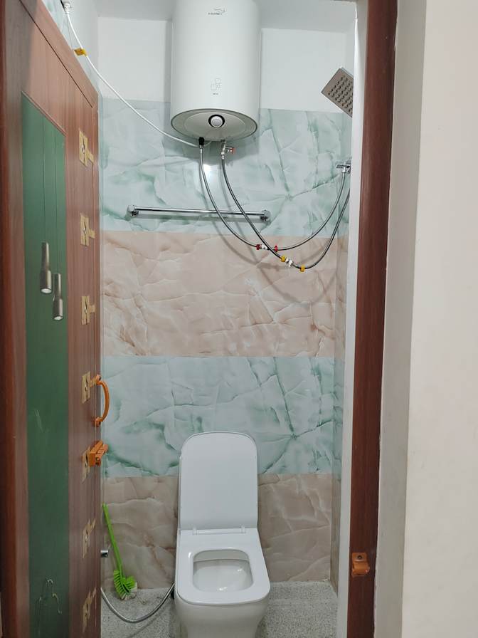 TARAKARAMA's room