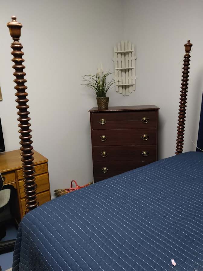 Alice's room