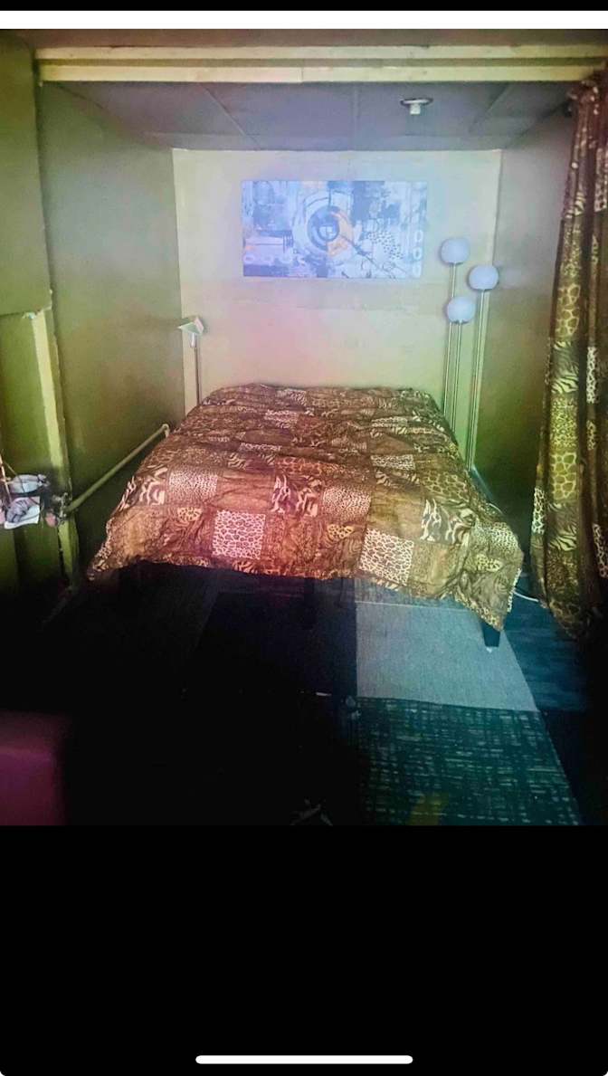 Lashaundra's room
