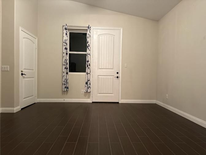 Sandy's room