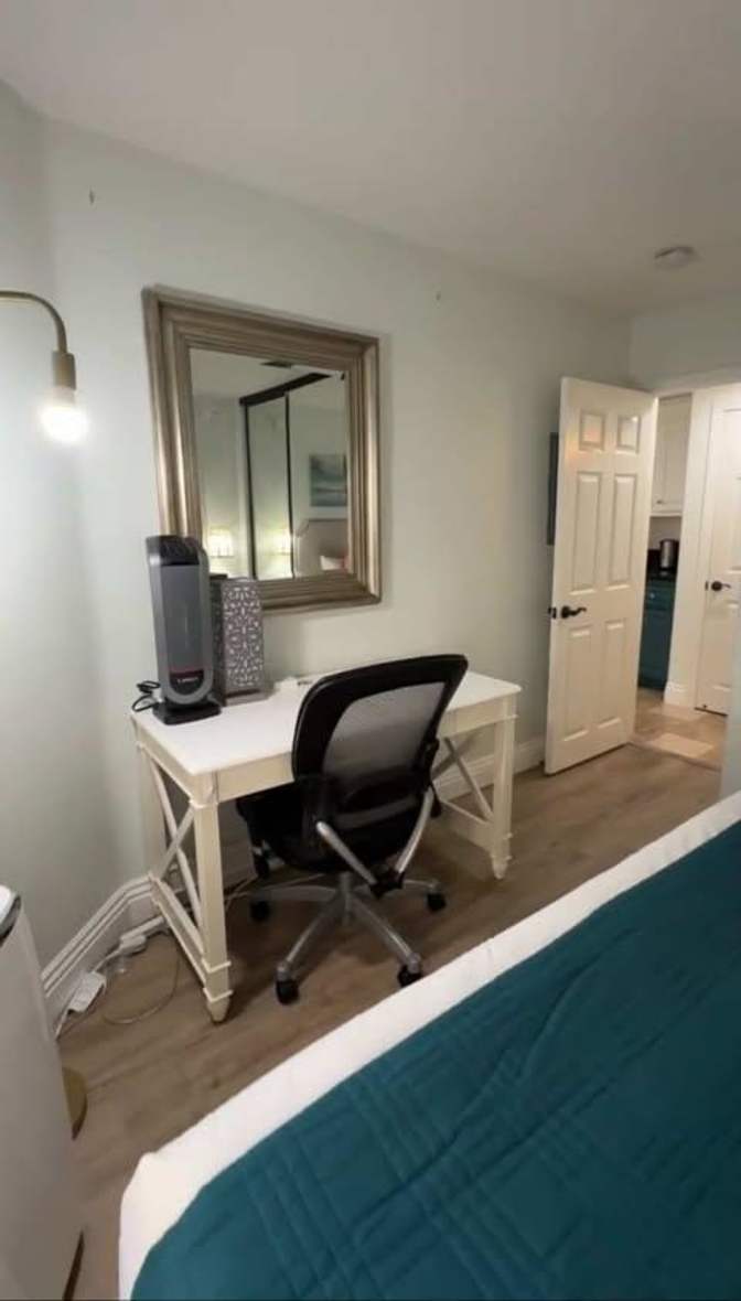 Vivian's room