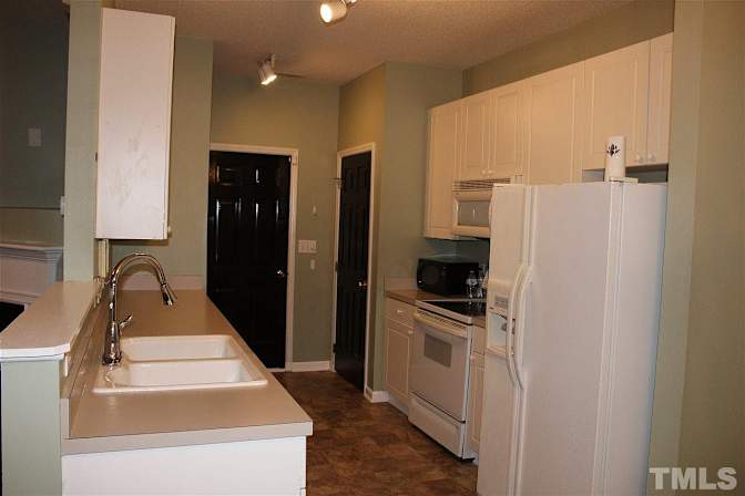 Alcove Rooms's room