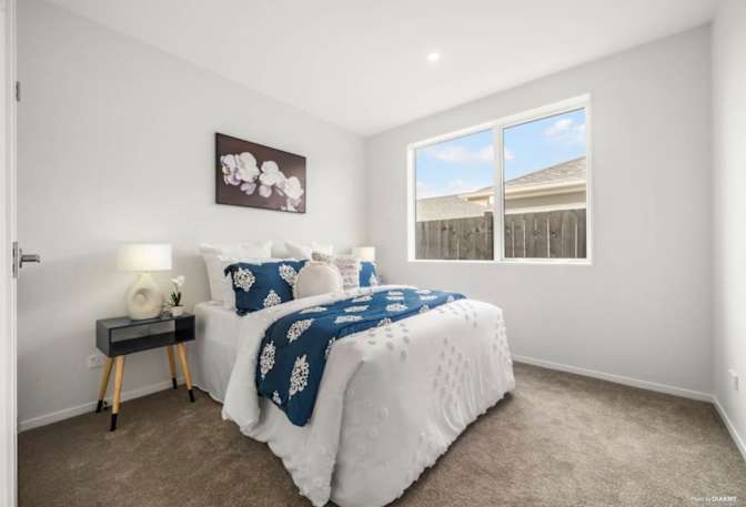 Jo's room