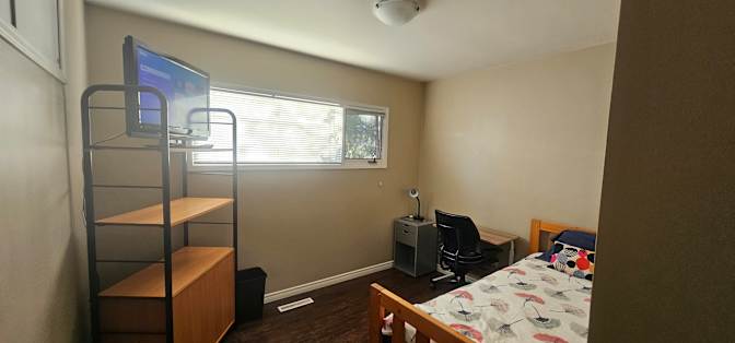 Daniela Sevilla's room