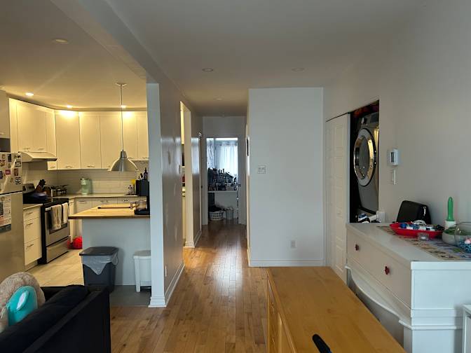 Elodi Lahaie's room