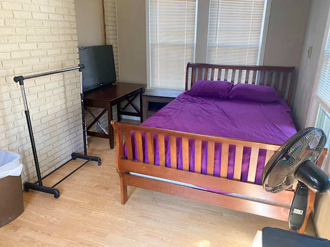 Thomas's room