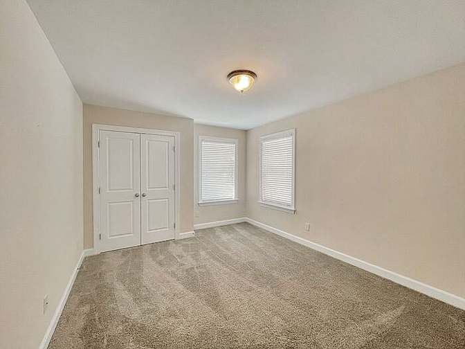 Alcove Rooms's room
