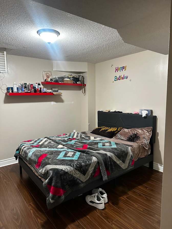 Jojo's room