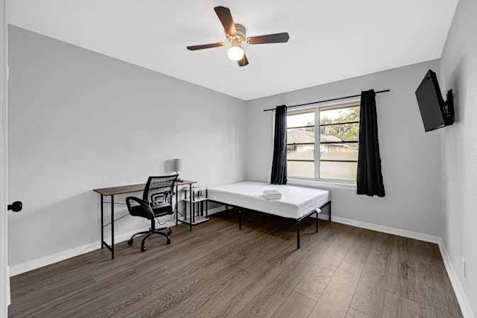 PadSplit's room