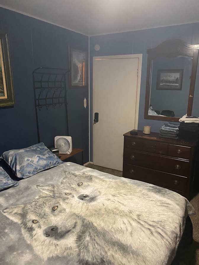 Dan's room