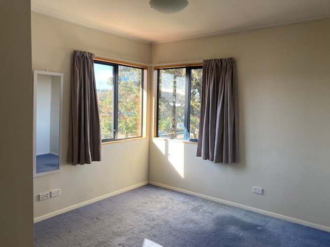 Graeme Ebbett's room