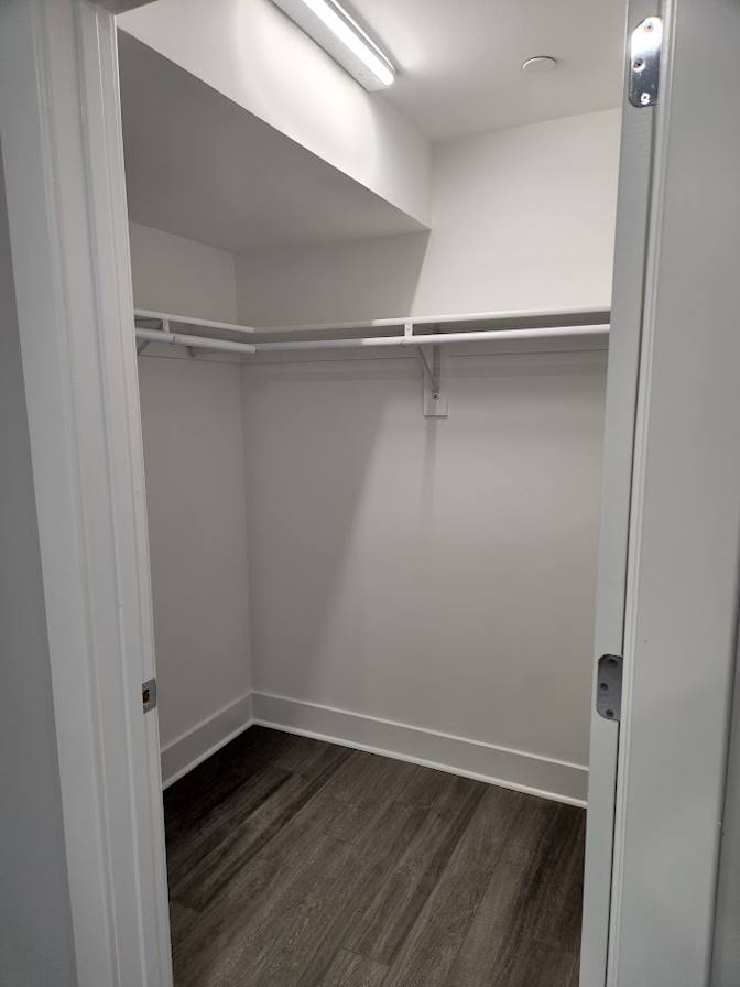 Tee's room
