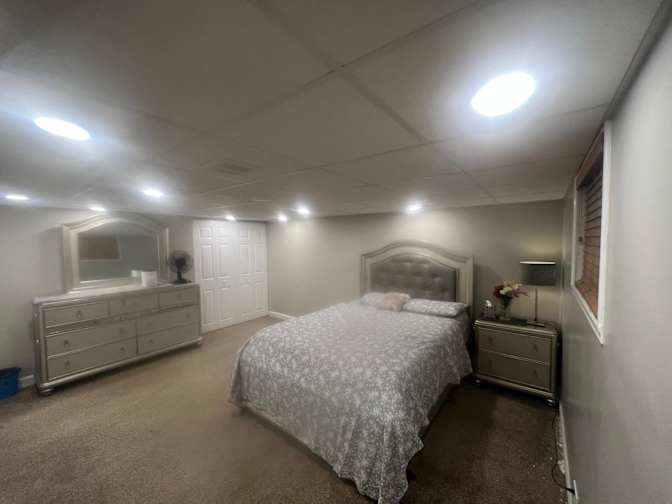 AFROZ AHMED's room