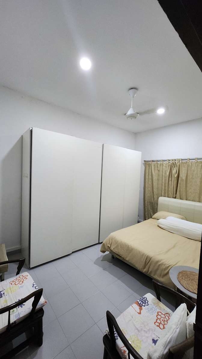 Daiz's room