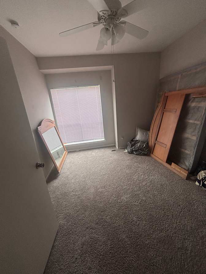 Tee's room