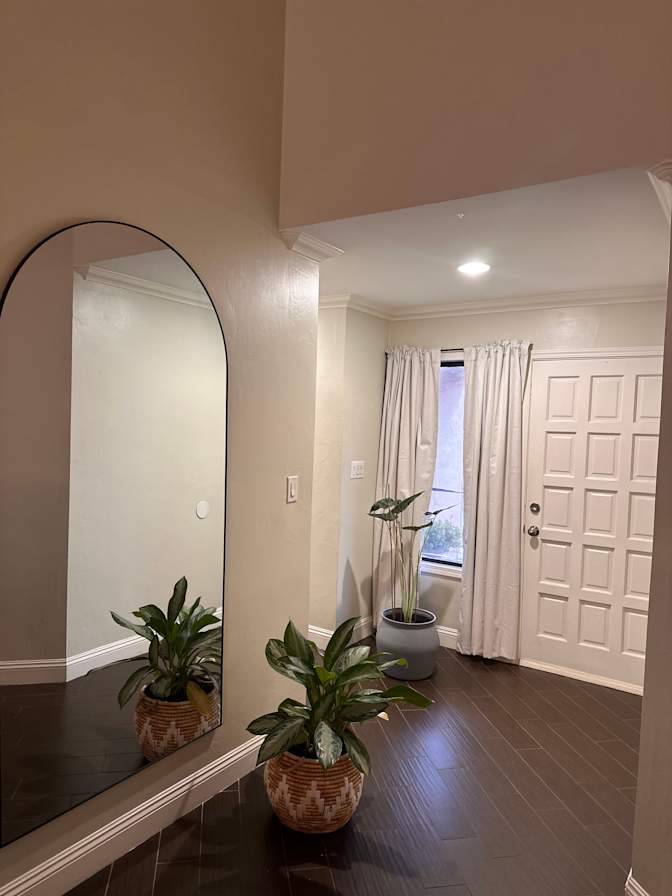 Alexis's room