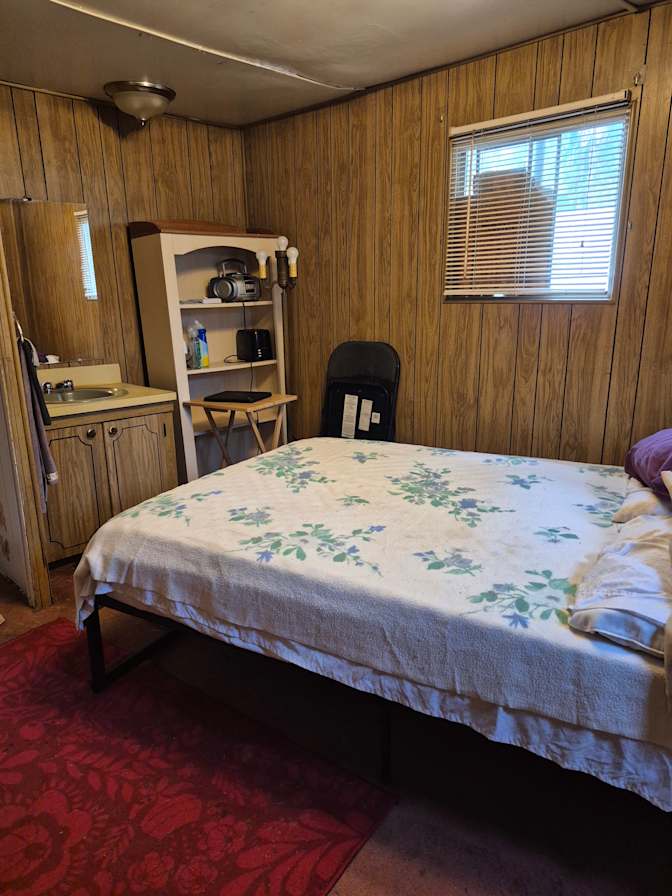 Linda's room