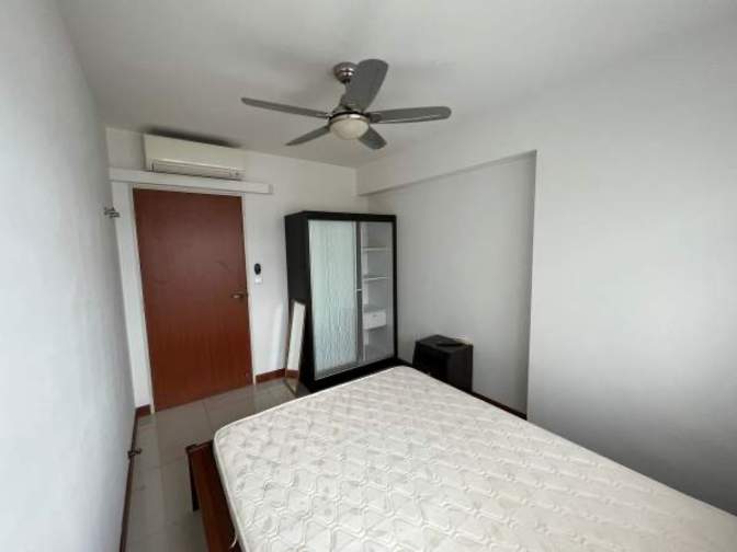 Evan Sim's room