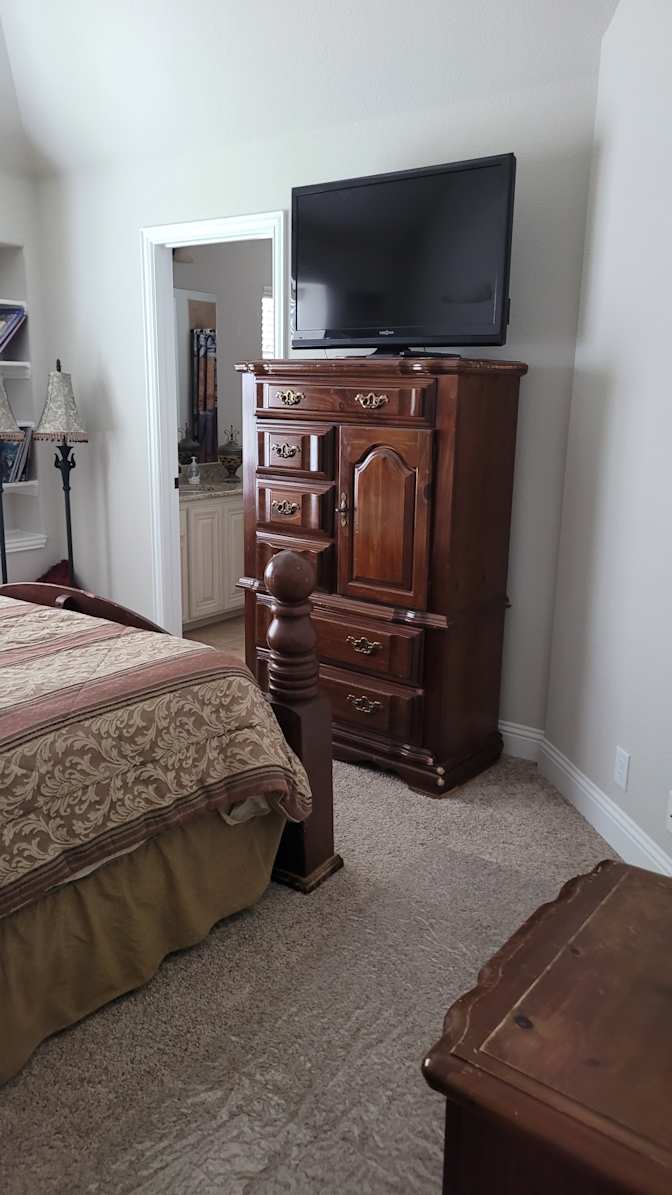 DEBORAH TEAGUE's room