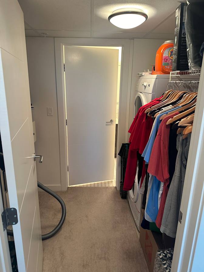 G's room