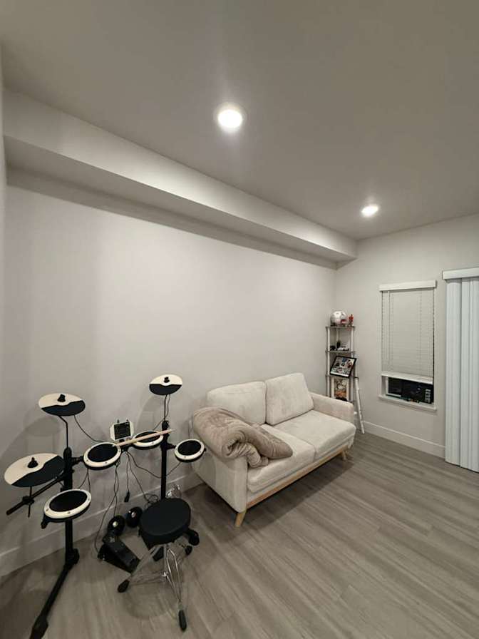 Swaraj Sawant's room