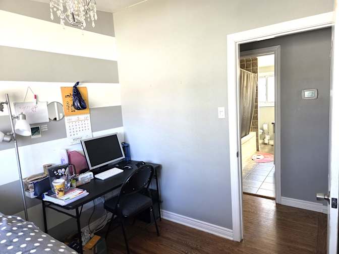 Hristo's room