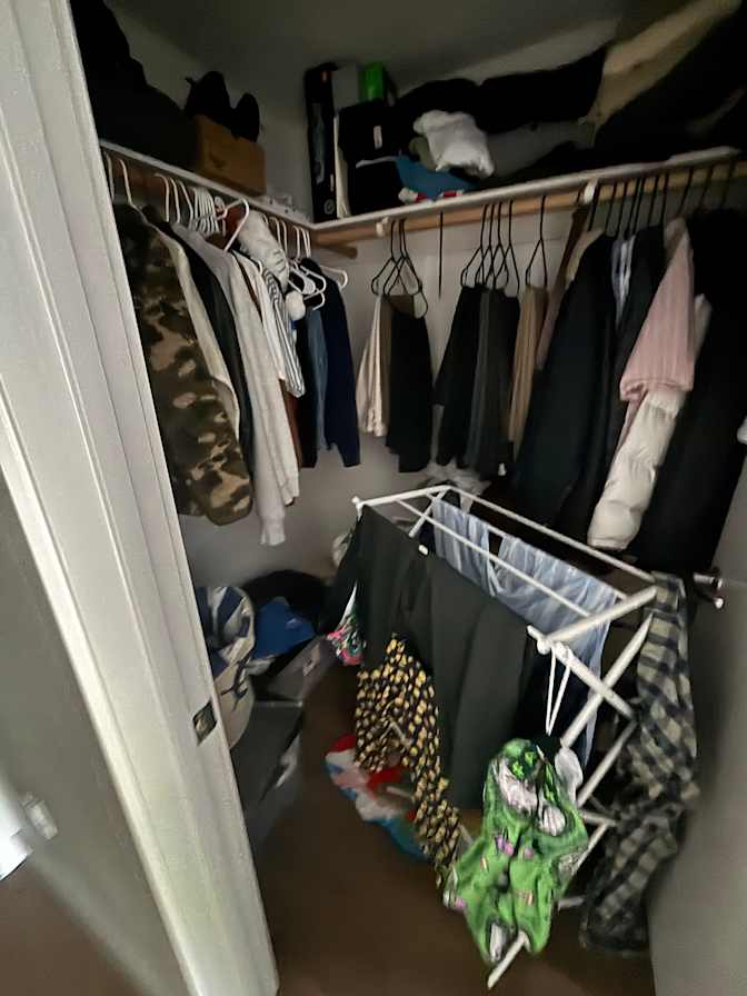 Alekz's room
