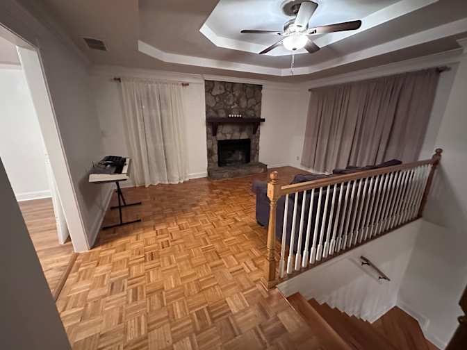 Selene Rodriguez's room