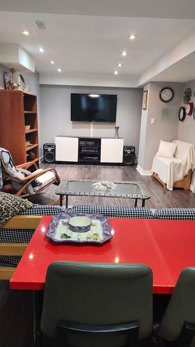 Zohra's room