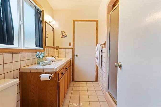 Room in a quiet house - Oxnard's room