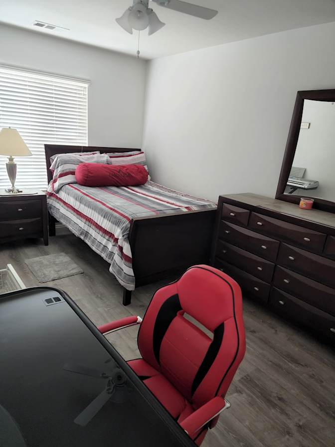 Dahlia's room